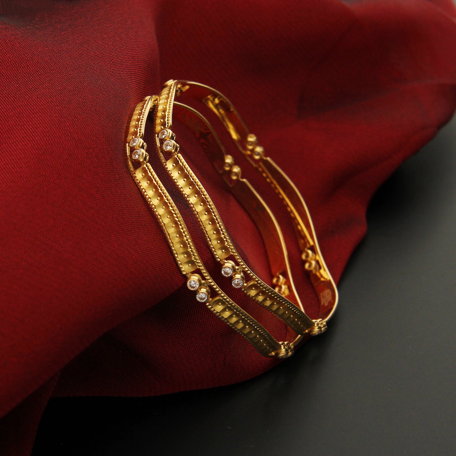 FANCY BANGLE